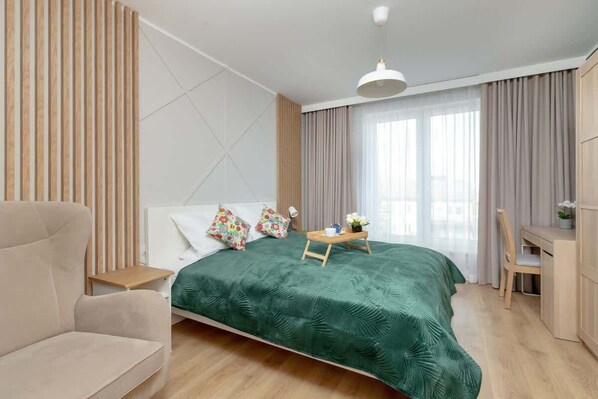 2 chambres, fer et planche à repasser, Wi-Fi, draps fournis