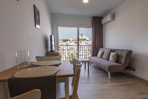 Televisión de pantalla plana