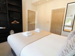 3 habitaciones, decoración personalizada y muebles diferentes