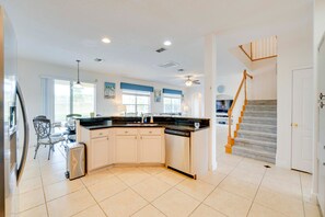 Villa, 5 chambres, accessible aux personnes à mobilit é réduite, piscine privée | Intérieur