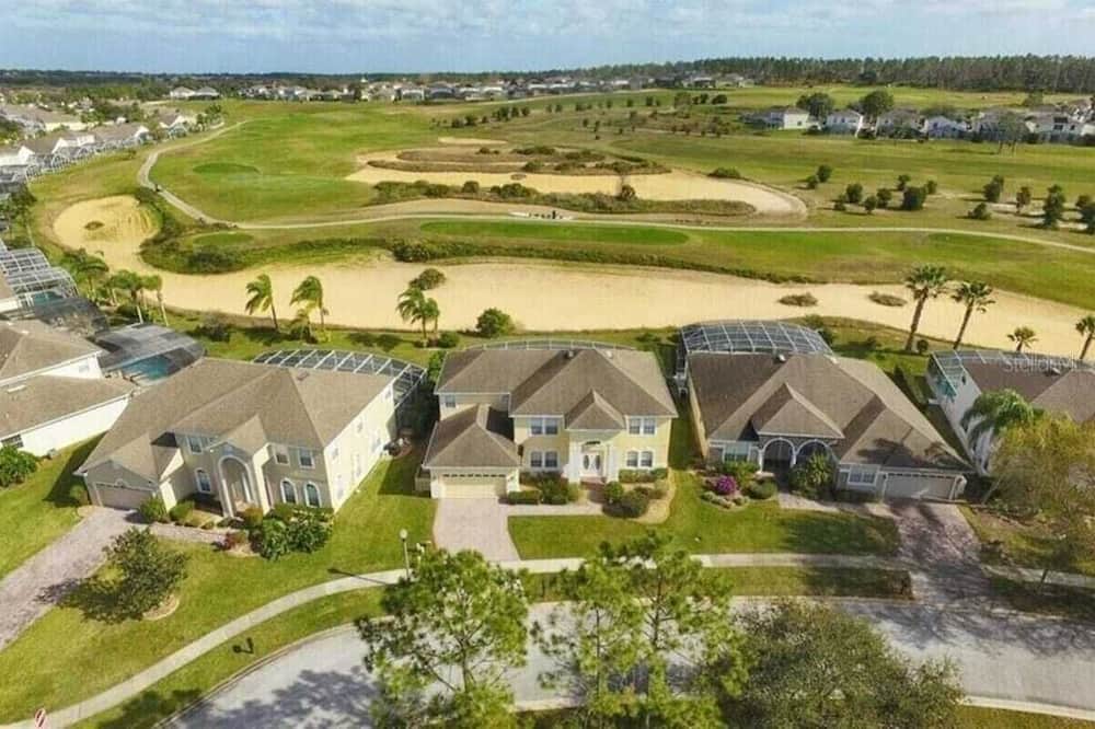 Large Villa - Close to Disney With Extended Patio and Golf Course Views - Highlands Reserve, FL