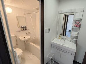 Family Quadruple Room | Bathroom | Combined shower/bathtub, free toiletries, hair dryer, towels - AMAWARI HOTEL (Uruma)