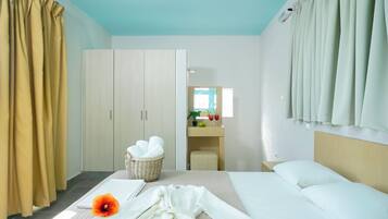 Suite superior | 1 habitación, caja de seguridad en la habitación y escritorio