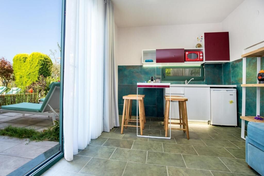 Suite | 1 bedroom, in-room safe, desk, laptop workspace