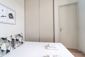 In-room safe, free WiFi, bed sheets