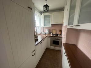 Apartment | Private kitchen | Fridge, microwave, oven, stovetop - Rustic by 3City Rentals  (Sopot)