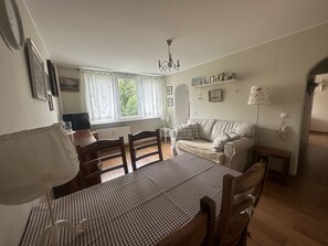 Appartement | 1 chambre, décor unique, ameublement unique, rideaux d’obscurcissement