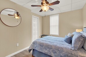 2 chambres, bureau, fer et planche à repasser, Wi-Fi gratuit