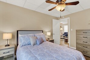 2 habitaciones, escritorio, tabla de planchar con plancha y wifi gratis