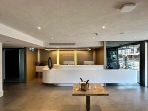 Reception - FOUR HILLS HOTEL (Konyaalti)