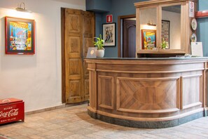 Reception - Hotel Ligure (Cuneo)