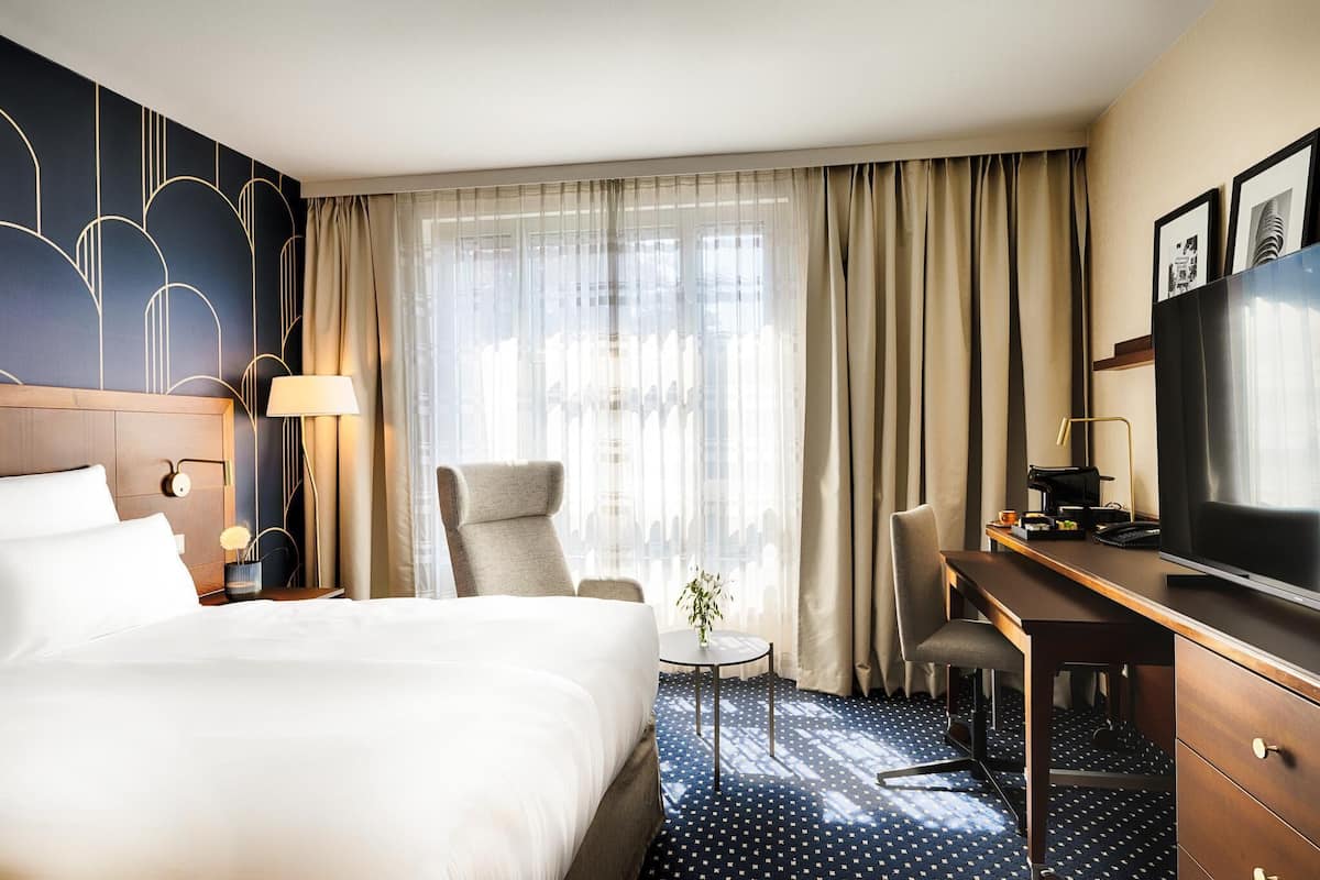 Superior Double Room, Accessible | In-room safe, desk, laptop workspace, free WiFi