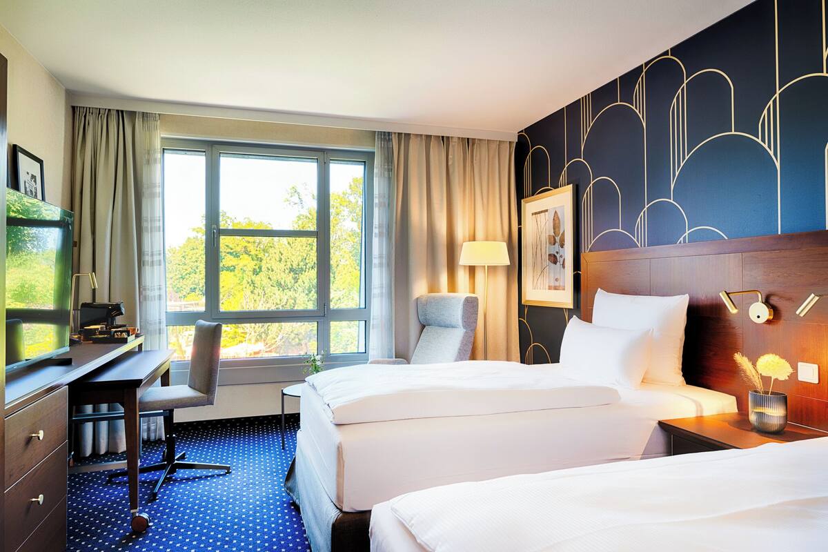In-room safe, desk, laptop workspace, free WiFi