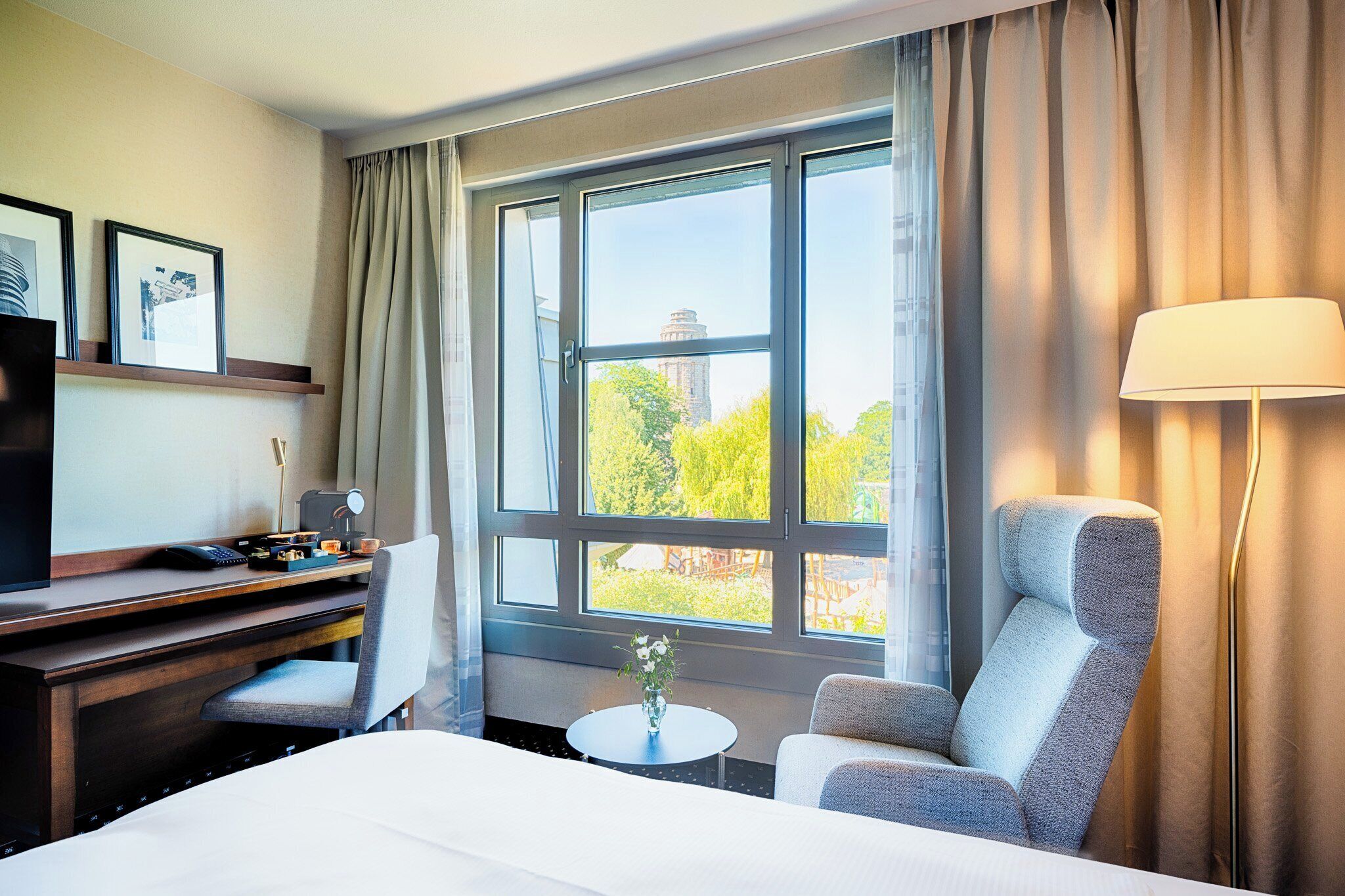 Camera Superior con 2 letti singoli | Cassaforte in camera, una scrivania, postazione laptop, Wi-Fi gratuito