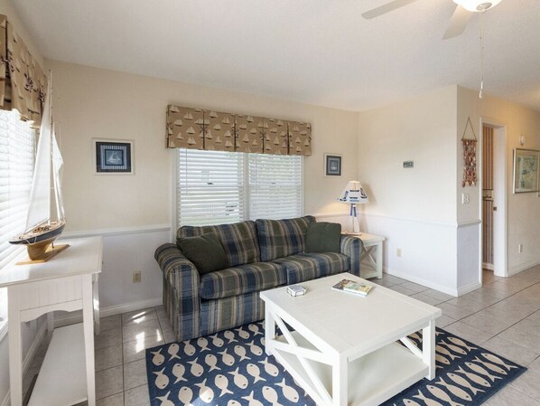 TV, fireplace, DVD player - Two Bedroom Harbor View Condo (Grand Rivers)