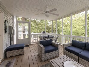 Terrace/patio - Two Bedroom Harbor View Condo (Grand Rivers)