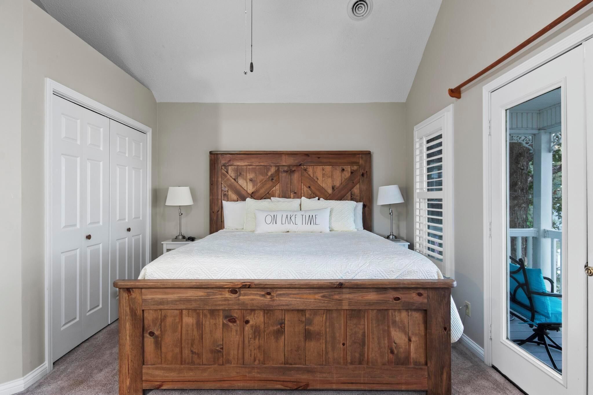 2 bedrooms, iron/ironing board, WiFi (free), bed sheets