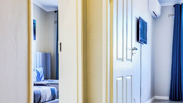 Unclassified image, 1 of 19, button - Beautiful 2-bed Luxury Apartment in Victoria Falls (Victoria Falls)