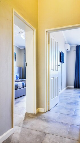 Beautiful 2-bed Luxury Apartment in Victoria Falls