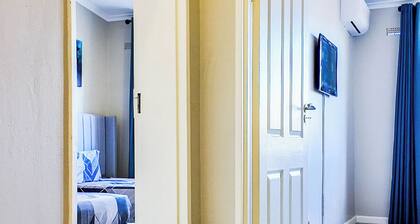 Beautiful 2-bed Luxury Apartment in Victoria Falls