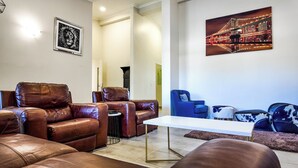 Unclassified image, 2 of 19, button - Beautiful 2-bed Luxury Apartment in Victoria Falls (Victoria Falls)