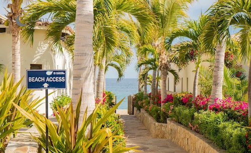 Gated Oceanview Haven | Infinity Pool & Fire Pit