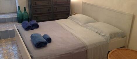 1 soverom, wi-fi og sengetøy