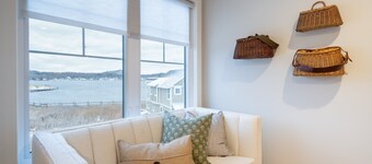 Luxurious Condo on Kalamazoo Lake