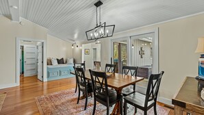 Dining - Duck's Nest 3BR: Modern Creekside Retreat w/ Large Deck, Private Lower Suite (Highlands)