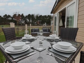 Dining - Whispering Willows 2-bed Lodge in Scarborough (Scarborough)