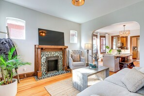 House (2 Bedrooms) | Interior
