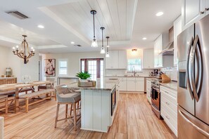 House (4 Bedrooms) | Interior - Fenced Yard, 4 Mi to Stuart Beach: Family Retreat! (Stuart)
