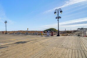 Interior - Renovated Ocean City Retreat - Walk to Beach! (Ocean City)