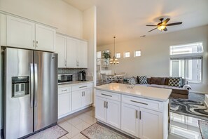 Talo (4 Bedrooms) | Sisätilat