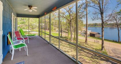 Hawkins Vacation Rental w/ On-site Lake Access!