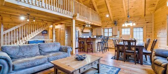 Hot Tub, Deck & Beach Access: Albrightsville Cabin