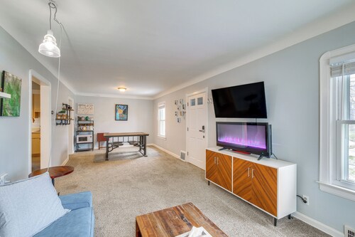 Wfh-friendly Abode w/ Home Gym in Cleveland