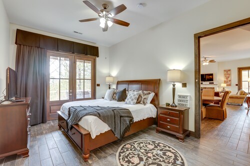 Ste Genevieve Home on 17 Acres, Near Wineries!