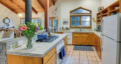 Coastal Norcal Sanctuary w/ Ocean & Redwoods Views