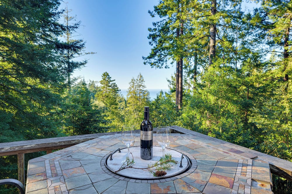 Ocean & Redwoods Views! Coastal Norcal Sanctuary - Gualala