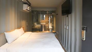Superior Double Room, 1 Double Bed | Down comforters, desk, free WiFi