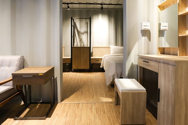 Down comforters, desk, free WiFi