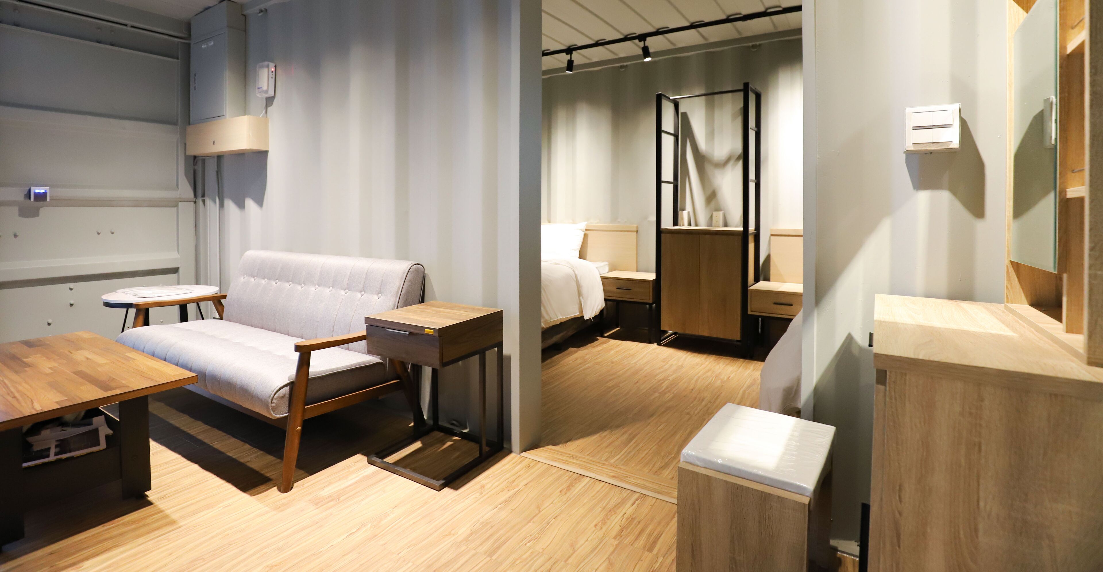 ألحفة محشوة بالريش ومكتب وواي فاي مجانًا