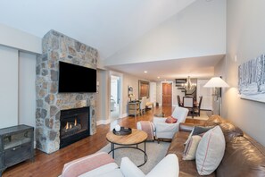 Apartment, 3 Schlafzimmer | Wohnbereich