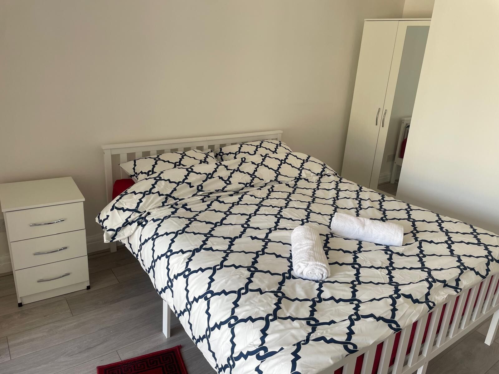 Free WiFi, bed sheets