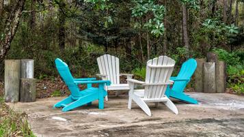 House, 3 Bedrooms | Property grounds