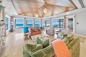 Maison, plusieurs chambres | Intérieur