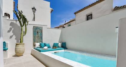 Habitación con Balcón Vistas a la Piscina - Casco Antiguo Altea - Solo Adultos