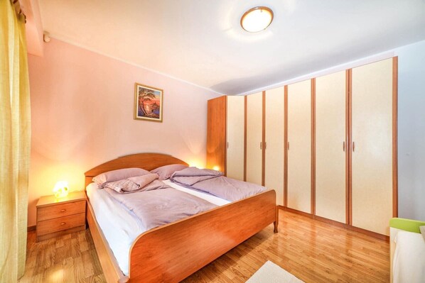 Room - Two Bedroom with amazing terrace in peaceful area of Rovinj, just 10 minutes walk from old town (Rovinj)