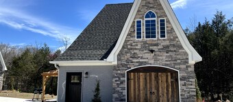 New Construction Home, Short Walk to Lake Access